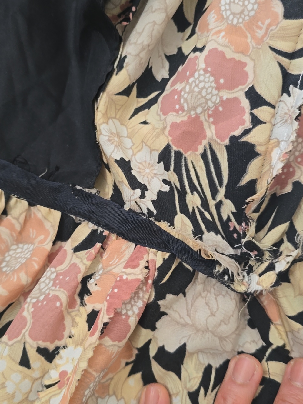 Victor Costa Black Floral Ruffle Maxi Dress with Pink & Cream Accents S - Picture 12 of 14